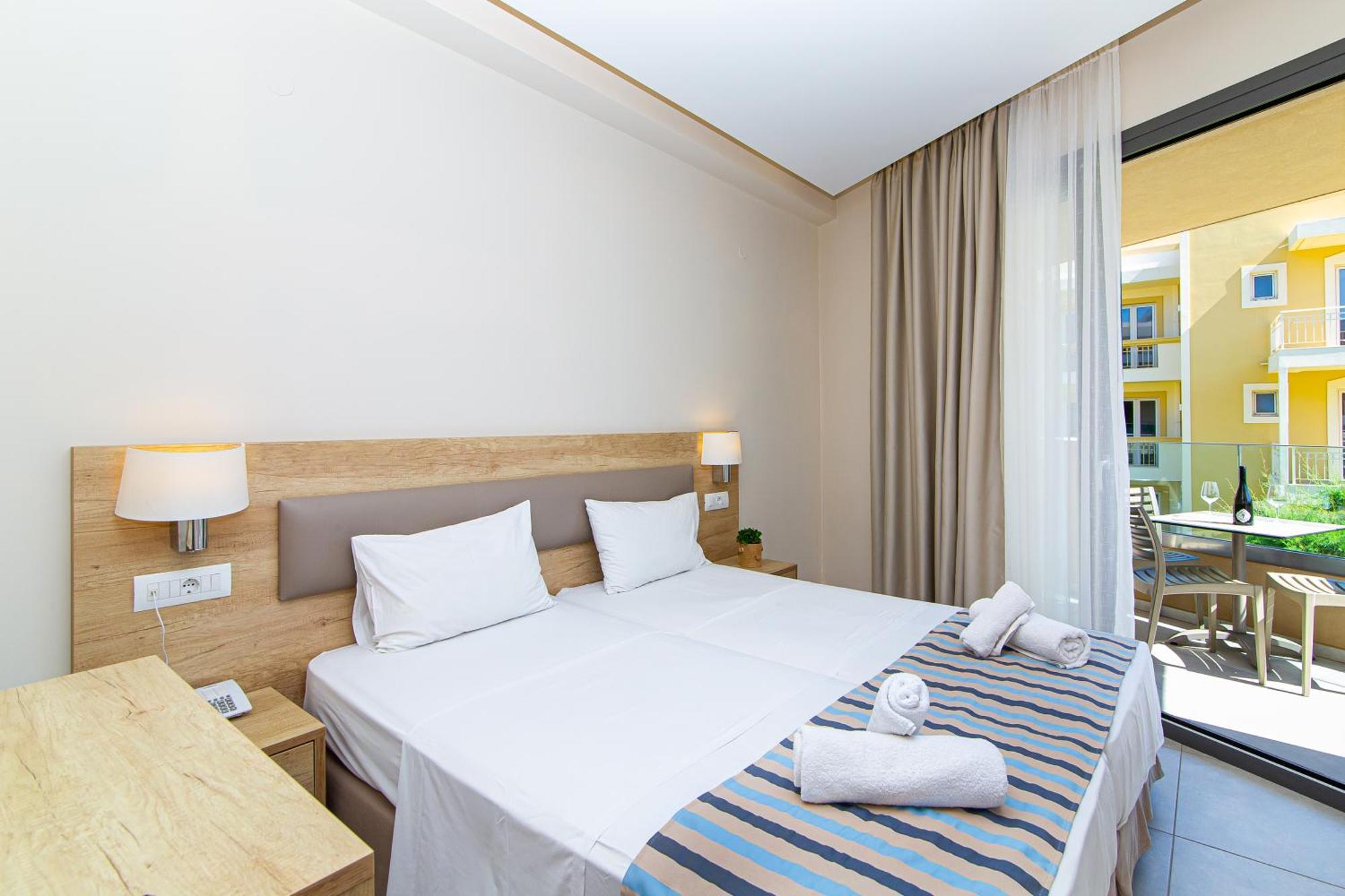 Theo Star Beach Hotel Malia  Ngoại thất bức ảnh